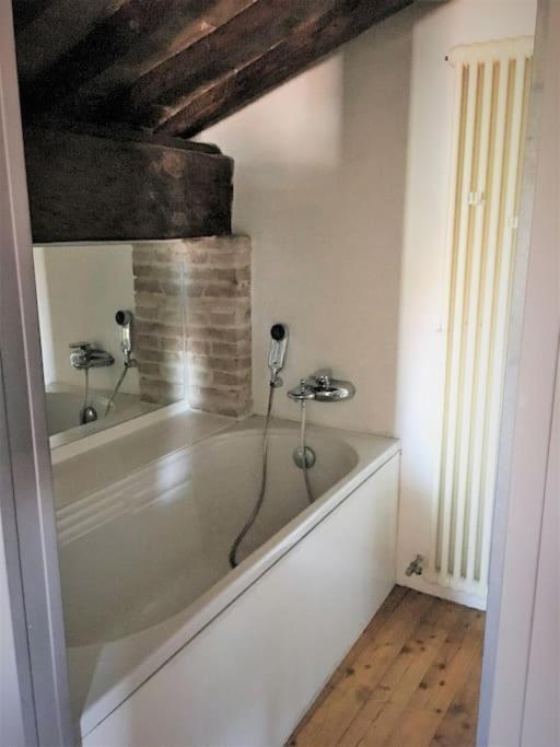 Romantic Studio In The Historical Heart Of パドヴァ エクステリア 写真